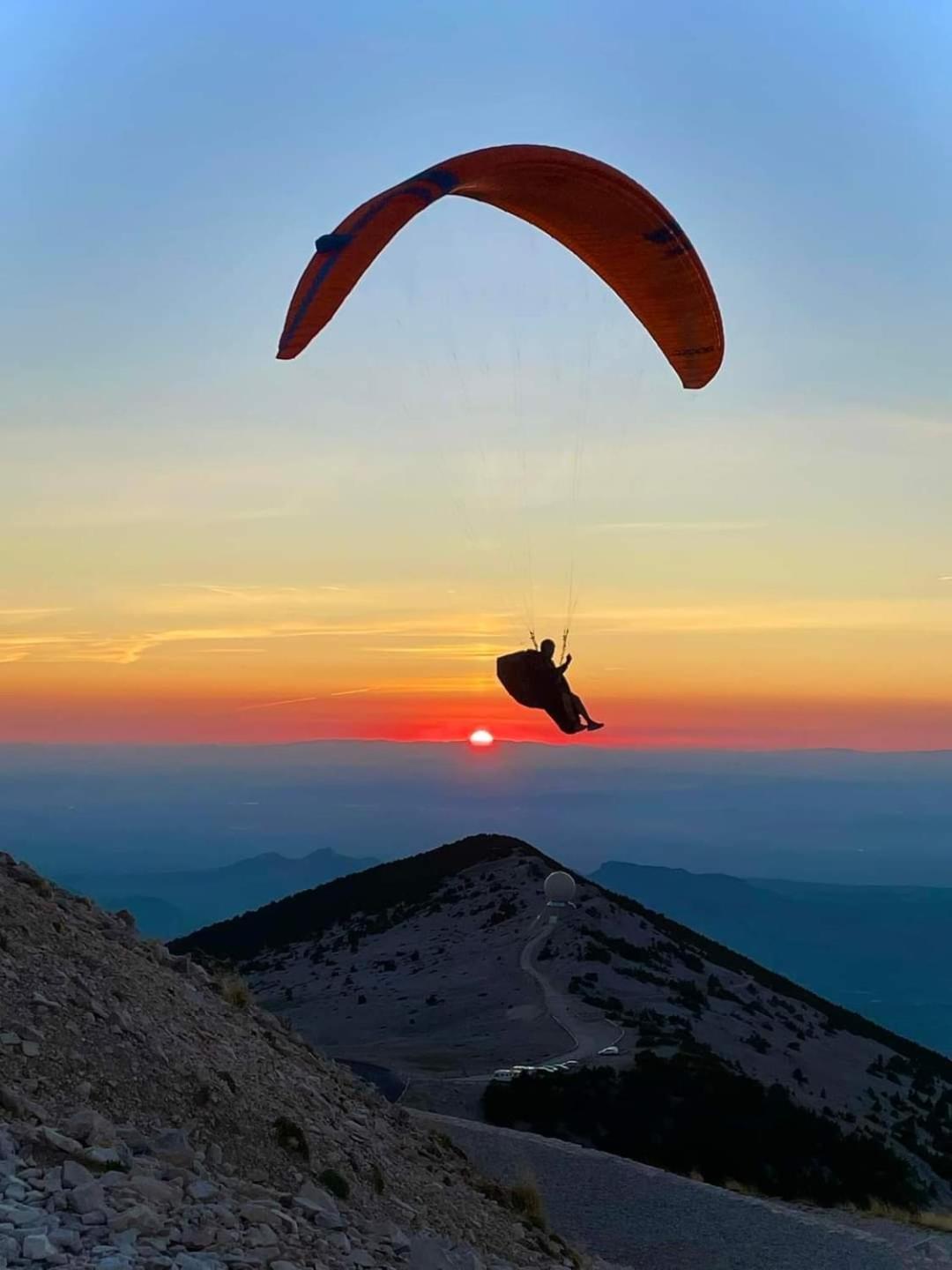 Entre Ventoux Et Luberon Chambre D'Hote 萨路特德沃克吕兹 外观 照片