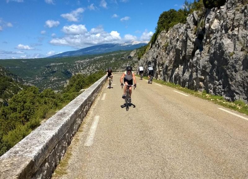 Entre Ventoux Et Luberon Chambre D'Hote 萨路特德沃克吕兹 外观 照片